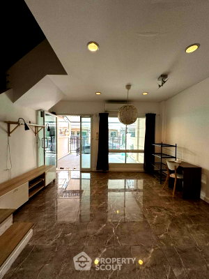 เช่าทาวน์โฮม กรุงเทพมหานคร : ทาวน์เฮ้าส์ 4-ห้องนอน ใน หนองบอน (ID 3363469)
