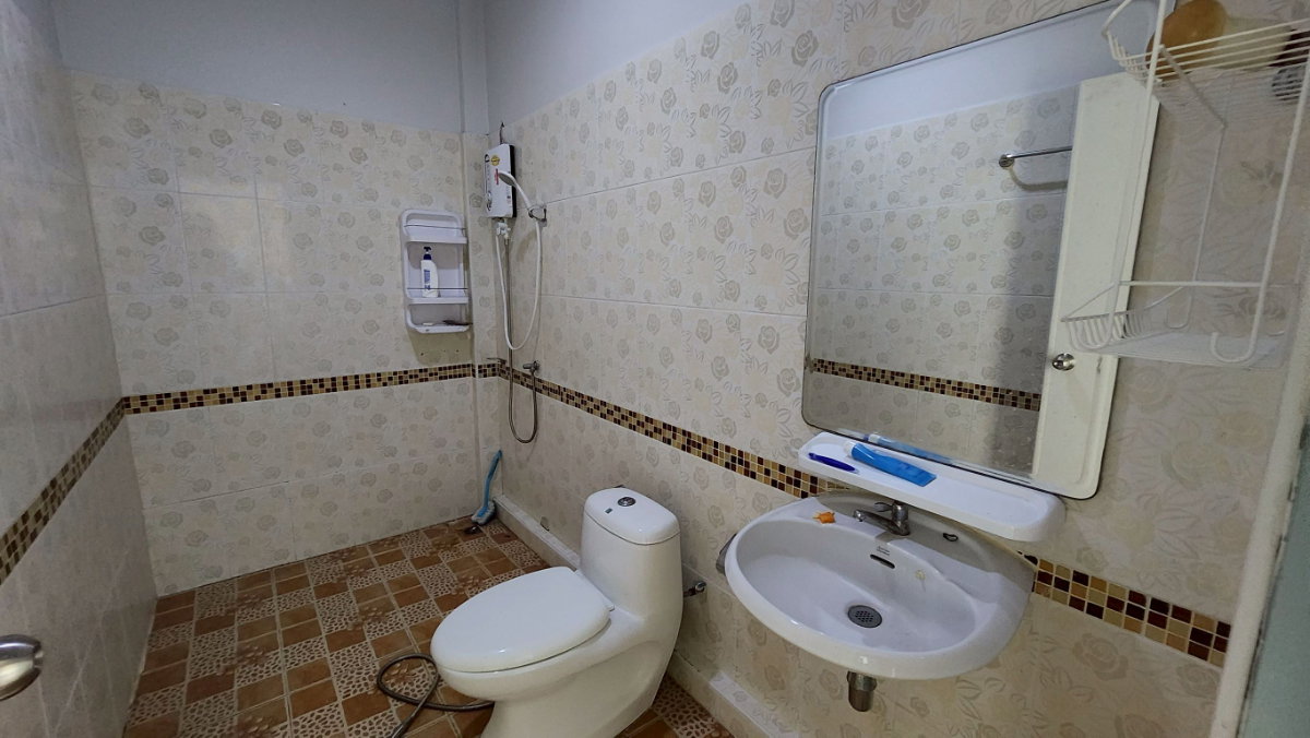 รูป 95641 - ขายอาคารพาณิชย์ชะอำ ทำเลดีติดถนน 4 เลน - รูปที่ 11/12