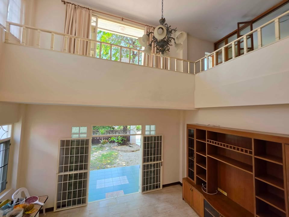 รูป ให้เช่าบ้านหลังใหญ่ ใจกลางเมืองระยอง (น้ำไม่ท่วม) 5 ห้องนอน 4 ห้องน้ำ 📍 Modern Home Village ระยอง - รูปที่ 12/20