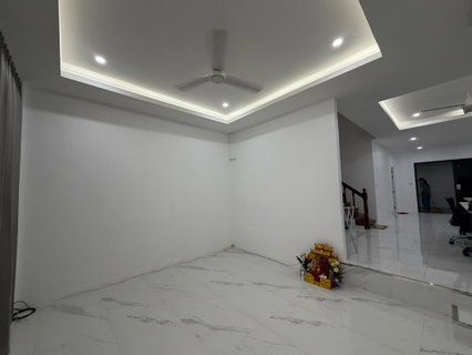 รูปภาพ add line : meedoza / Sriwara Town in Town Village, 3-story Townhouse 37.5 sq.wa 6 meters wide 4 Beds, 5 Baths, Near MRT Ladprao 71