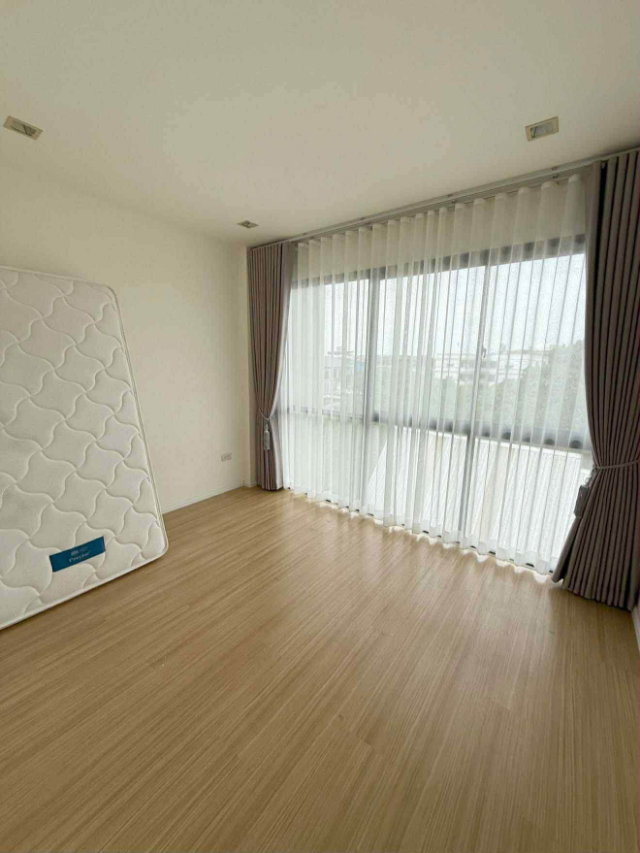 รูป Y Residence Sukhumvit 113 🏡| Pet Friendly 4BR |Townhome near BTS Bearing | 220 Sq.m. | 30,000 THB/Month✨ - รูปที่ 17/24