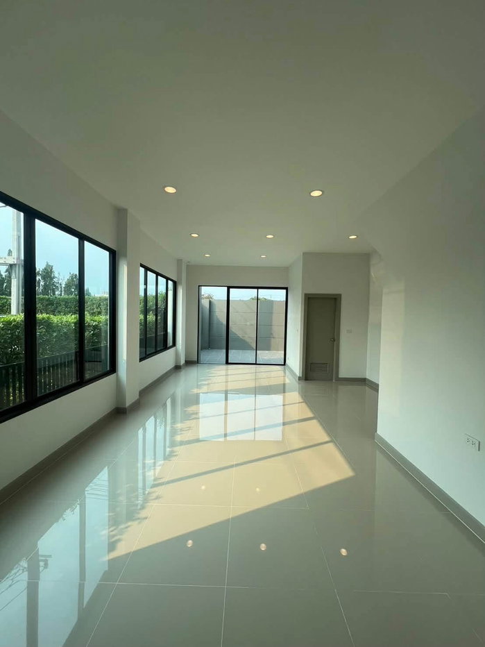 รูป 🏡✨ ให้เช่าทาวน์โฮมใหม่ 2 ชั้น Pleno สุขุมวิท–บางนา 4 3 ห้องนอน 3 ห้องน้ำ บ้านใหม่ไม่เคยปล่อยเช่ามาก่อน เฟอร์นิเจอร์และเครื่องใช้ไฟฟ้าครบ  - รูปที่ 4/16