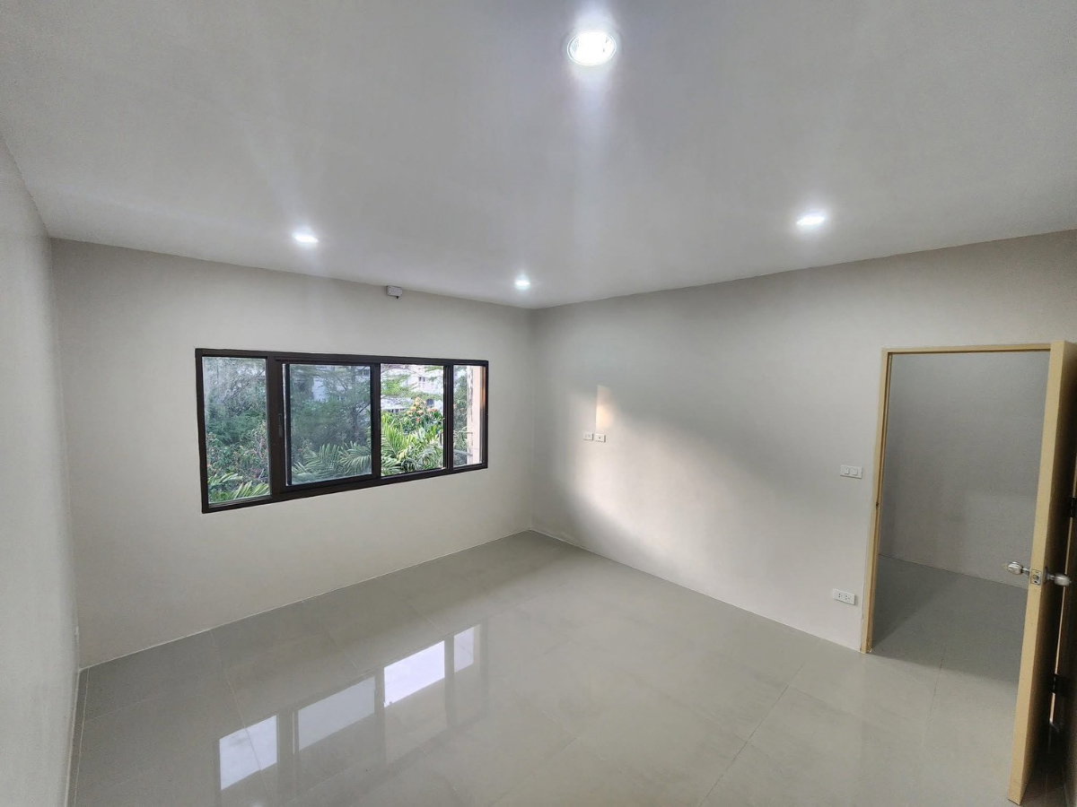 รูป 🏡 ทาวน์โฮม 3 ชั้น ซอยลาดพร้าว 84 (ประดิษฐ์มนูธรรม 3) 4 ห้องนอน 3 ห้องน้ำ ตกแต่งใหม่ ทำเลลาดพร้าว–พระราม 9 ใกล้ MRT - รูปที่ 10/14