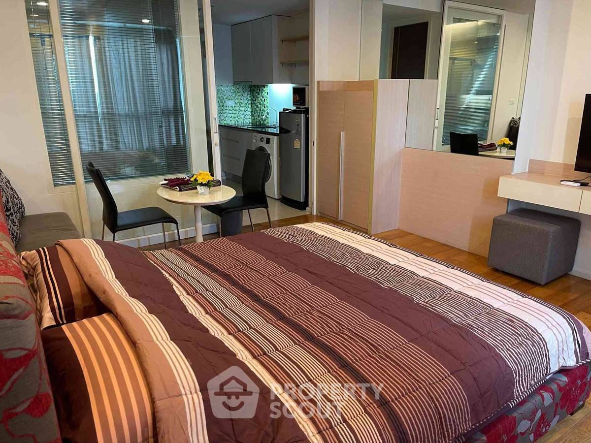รูป ขายคอนโด 1 ห้องนอน 15 Sukhumvit Residences ใกล้ BTS นานา 300 ม. (ID 3364372) - รูปที่ 1/9