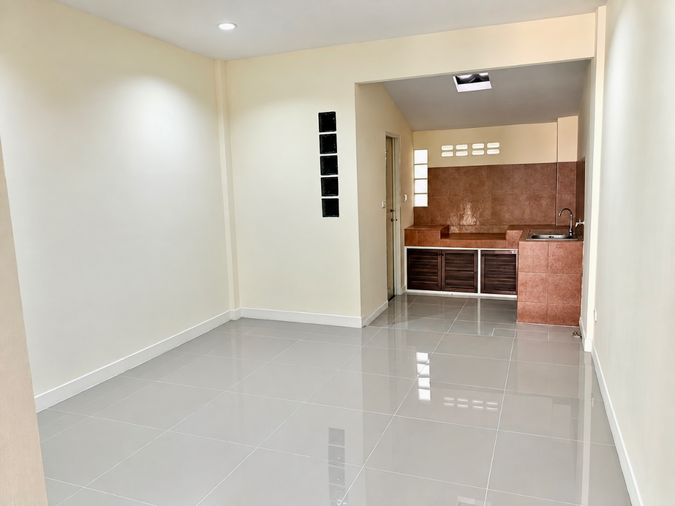 2-bed townhouse for sale, 116 sqm, 15 sq wah, Huai Khwang