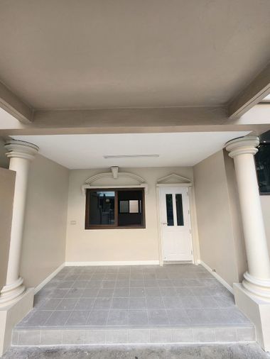 ให้เช่าทาวน์โฮม 4 ห้องนอน 200 ตร.ม. 30 ตร.ว. เขตวังทองหลาง