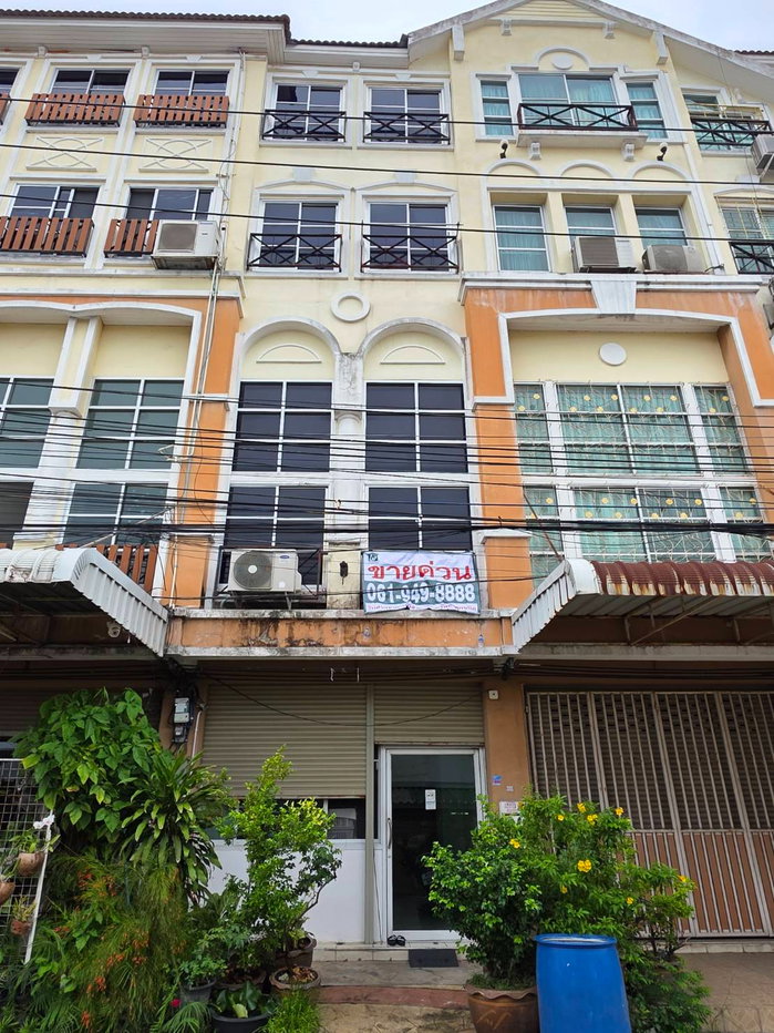 รูป ขายด่วน ถูกที่สุด ทาวน์เฮาส์ 4.5ชั้น หมู่บ้าน คาซ่า ยูเรก้า บางแค เพชรเกษม 3นอน 4น้ำ ต่อเติมแล้ว เหมาะทำโฮมออฟฟิศ ทำเลดี เดินทางสะดวก - รูปที่ 1/9