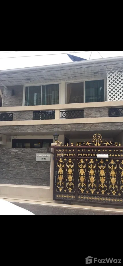 picture 4 Bedroom House for rent in Khlong Toei, Bangkok  6835327 - 1/8