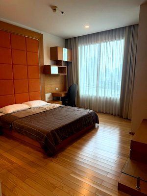 คอนโดให้เช่า : 39 by Sansiri (39 บาย แสนสิริ) (1bed1bath 56sqm)