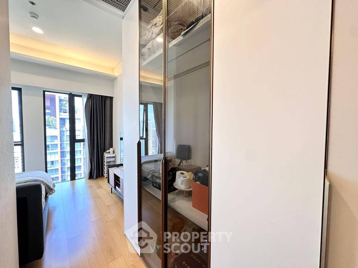 picture 3-BR Condo at Siamese Exclusive Sukhumvit 31 near MRT Sukhumvit (ID 2916907) - 2/4