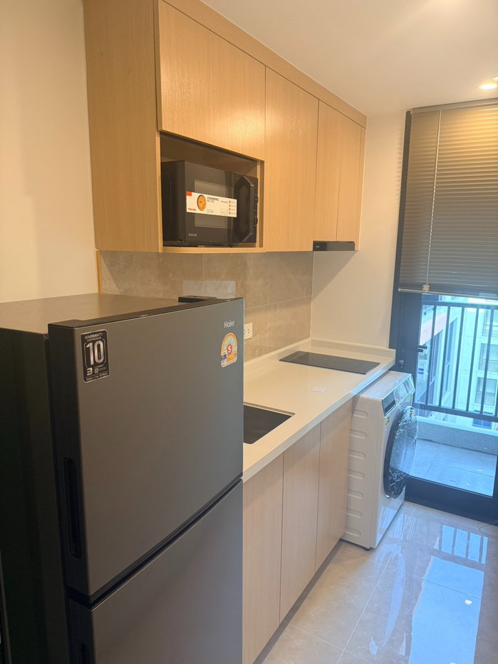 picture Regal Onnut-Srinakarin (1 bedroom), 8 th floor, Building B in Soi Suphapong 3,  8  accessible from both Srinakarin Soi 40 and 42. - 6/19