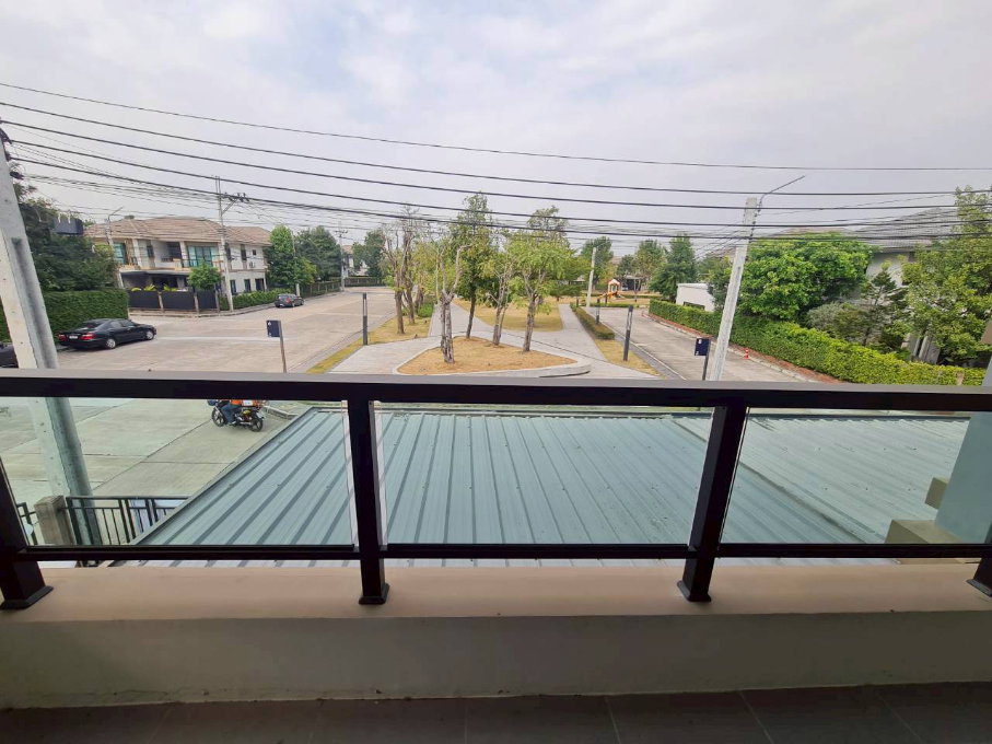 รูป 87971 - ขายบ้านสวย วิวสวนหน้าโครงการ ต่อเติม,บิ๊วอินทันสมัยทั้งหลัง สภาพนางฟ้า 4 นอน 3 น้ำ ม.ภัสสร แจ้งวัฒนะ-ชัยพฤกษ์ เนื้อที่ 69.8 ตร.ว. - รูปที่ 8/11