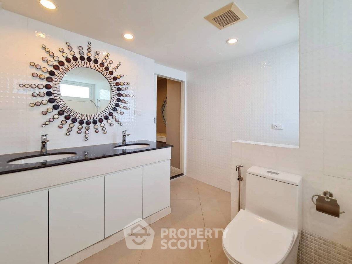 รูป 3 ห้องนอน ชั้นสูง 250 ตร.ม. Grand Ville House 2 ใกล้ MRT สุขุมวิท 300 ม. (ID 2822442) - รูปที่ 11/20