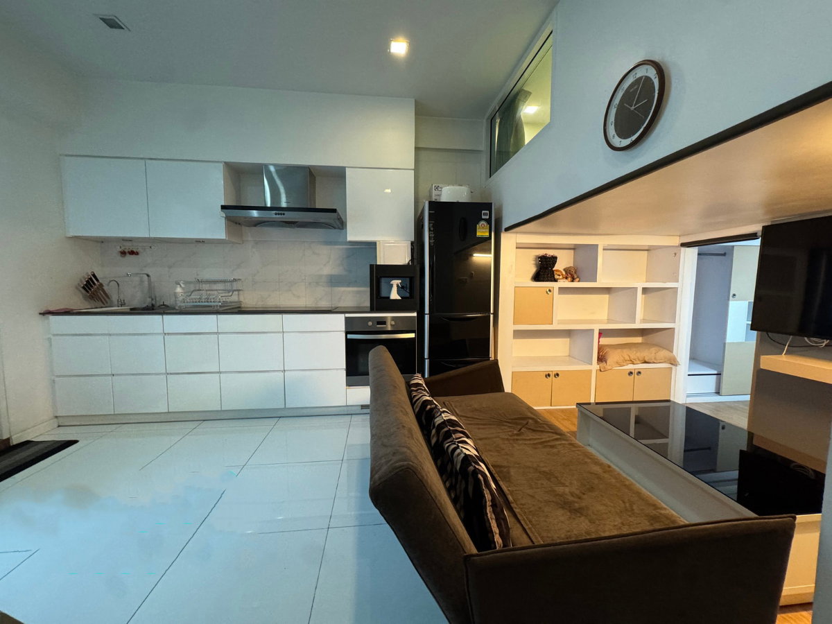 picture Code: 26KJ5310 for rent Silom Surawong 🔥🔥 Line ID: @kjcondo (with @)🔥🔥 - 5/8