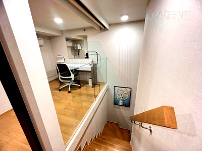 คอนโดให้เช่า : 🎉Special room!🎉 ให้เช่าคอนโด ไซมิส เอ็กซ์คลูซีฟ สุขุมวิท 31 อาคาร 1 ชั้น 3 Duplex 2 ห้องนอน ขนาด 100.00 ตรม ใกล้ โรบินสัน สุขุมวิท