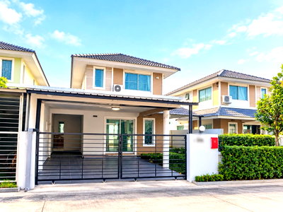 บ้านแฝด ชลบุรี :  ขายด่วน! บ้านสวยทำเลทอง ใกล้โรบินสันชลบุรี & นิคมอมตะนคร
