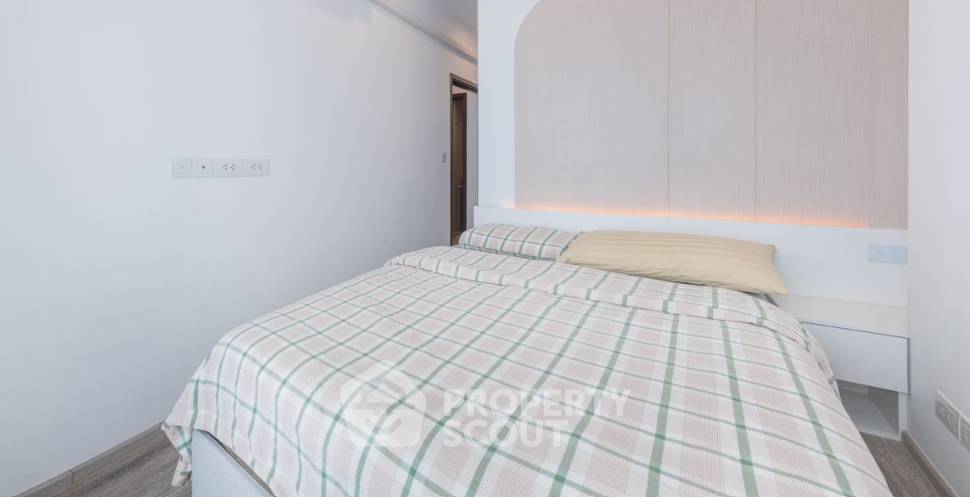 picture 2-BR Condo at Ideo Mobi Sukhumvit 66 near BTS Udom Suk (ID 2842429) - 1/3