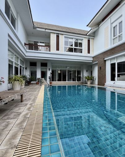 ให้เช่าบ้านเดี่ยว 4 ห้องนอน 400 ตร.ม. 150 ตร.ว. สุขุมวิท 36 การ์เด้น วิลเลจ