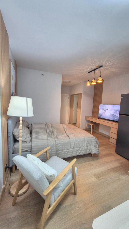 picture A Space Asoke–Ratchada, Fully Renovated, Studio High Floor - 2/10
