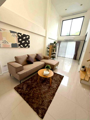 Townhouses for rent Imperial World Samrong : Y Residence Sukhumvit 113 🏡| Pet Friendly 4BR |Townhome near BTS Bearing | 220 Sq.m. | 30,000 THB/Month✨
