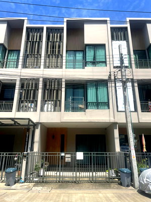 Townhouses for rent Bangna Commercial College : The canvas Samrong ✅sale ✅rent 