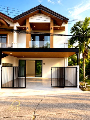 Townhouses for sale Phuket : 2 Newly Renovated Villa-Style Homes | 3 Bedrooms, 3 Bathrooms (Corner Unit) Sai Nam Yen, Chalong Near Wat Chalong