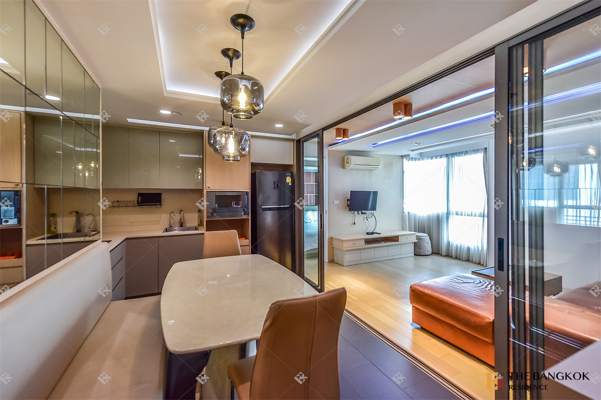 picture Klass Silom near BTS Chong Nonsi Comfortable and Ready to Move-in - 4/10