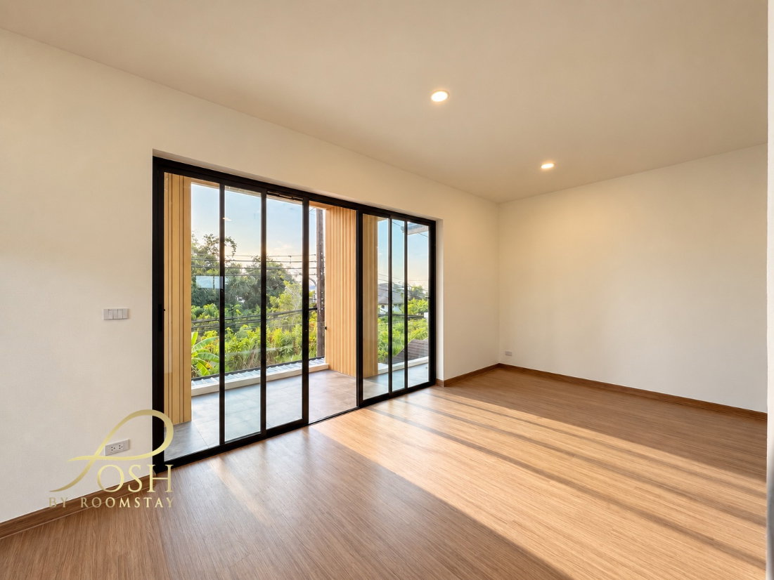 รูป บ้านรีโนเวทใหม่ 2 หลัง 3ห้องนอน 3ห้องน้ำ สไตล์วิลล่า (แปลงมุม) ซอยไสน้ำเย็น ฉลอง (ใกล้วัดฉลอง) - รูปที่ 25/26