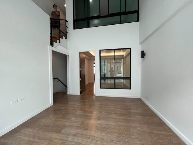 3-bed townhouse for rent, 240 sqm, 20 sq wah, Bless Town Sukhumvit 50