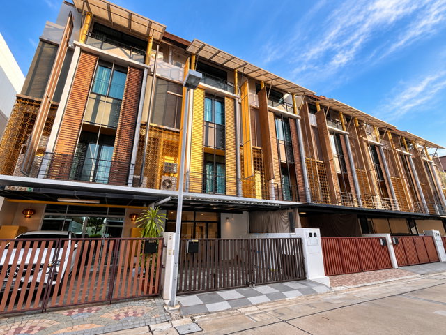 รูป ให้เช่า Premium Fully Furnished Townhome | ม. Flora Marigold สาธุประดิษฐ์ – พระราม 3 - ใกล้สาทร | 4 ห้องนอน | Home Office | Maid Room | พร้อมเข้าอยู่ - รูปที่ 42/42