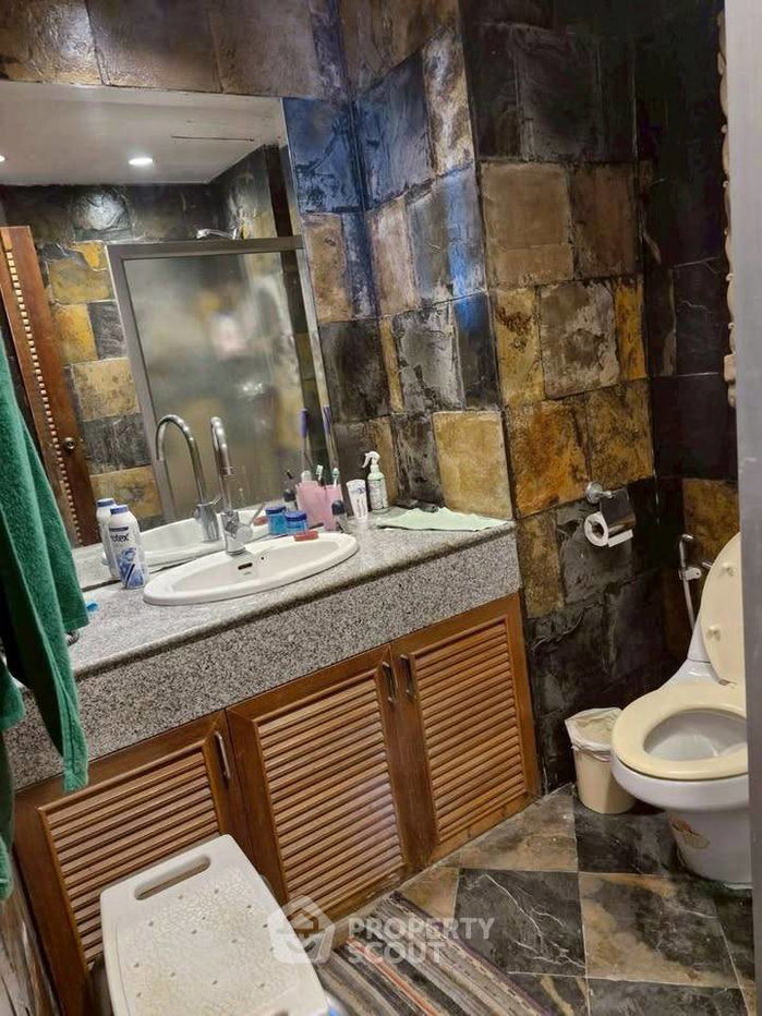 รูป คอนโด 2 ห้องนอน 74 ตร.ม. ขาย View Talay 2 Condominium Jomtien (ID 3365198) - รูปที่ 8/14