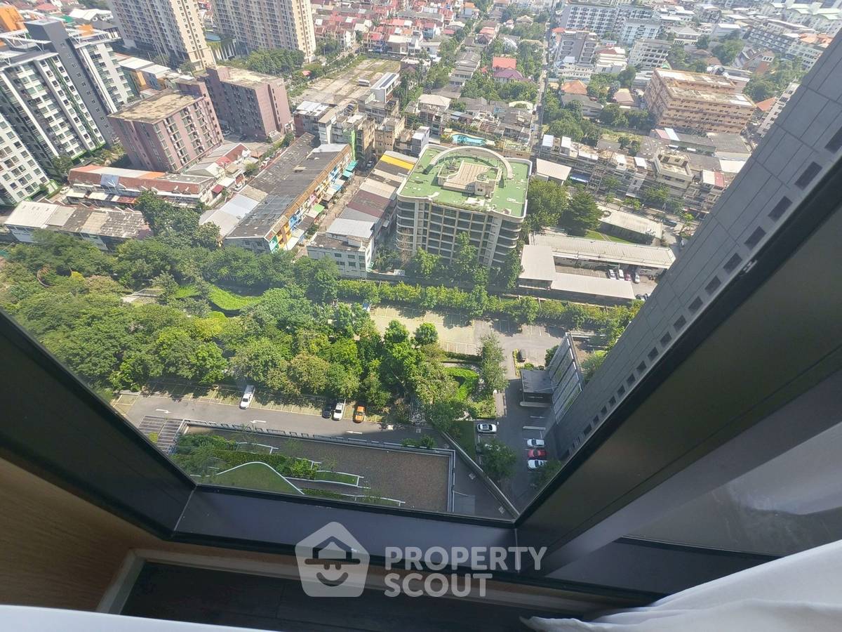 picture High-Floor 1-BR Whizdom Essence Sukhumvit Near BTS Punnawithi (ID 3022838) - 6/8