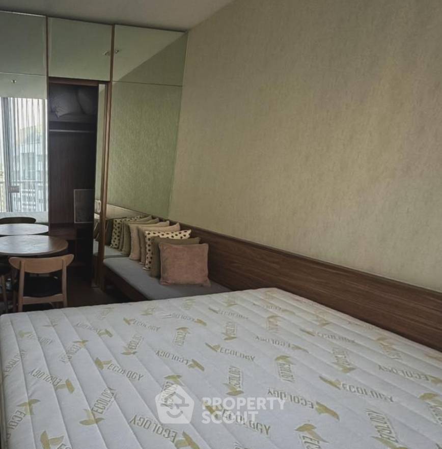 picture Studio Condo at Park Origin Phrom Phong near BTS Phrom Phong (ID 2901724) - 2/3