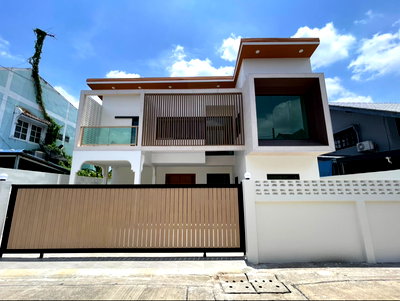 บ้านเดี่ยว กรุงเทพมหานคร : ✨บ้านเดี่ยวทำใหม่ลาดพร้าว 87 ทะลุออกCDCได้ ราคาพิเศษ✨