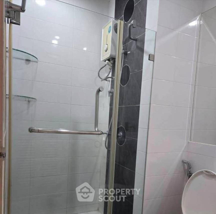 รูป คอนโด 2-ห้องนอน ที่ เดอะ คอมพลีท นราธิวาส ใกล้ ถนนนราธิวาสราชนครินทร์ (ID 3364707) - รูปที่ 5/6