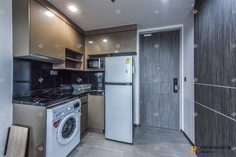 Location Near Employment, Surrounded by Lifestyles Ideo Q Victory near BTS Victory Monument