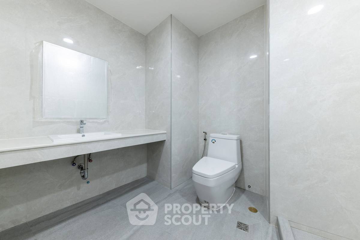 รูป คอนโด 2-ห้องนอน ที่ รัตนโกสินทร์ วิว แมนชั่น ใน บางยี่ขัน (ID 3367278) - รูปที่ 9/19