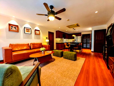 Condos for sale : 2 Bedroom Condo for Sale Jomtien Plaza Condotel Pattaya