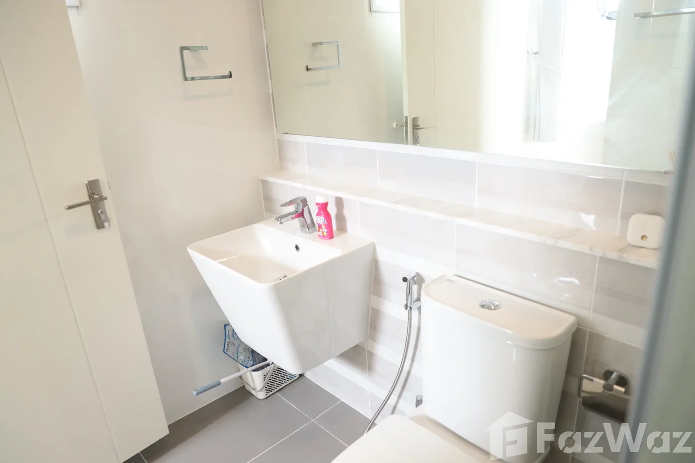 picture Large space, Perfect for Families, Executives & Expats 6836540 - 23/36