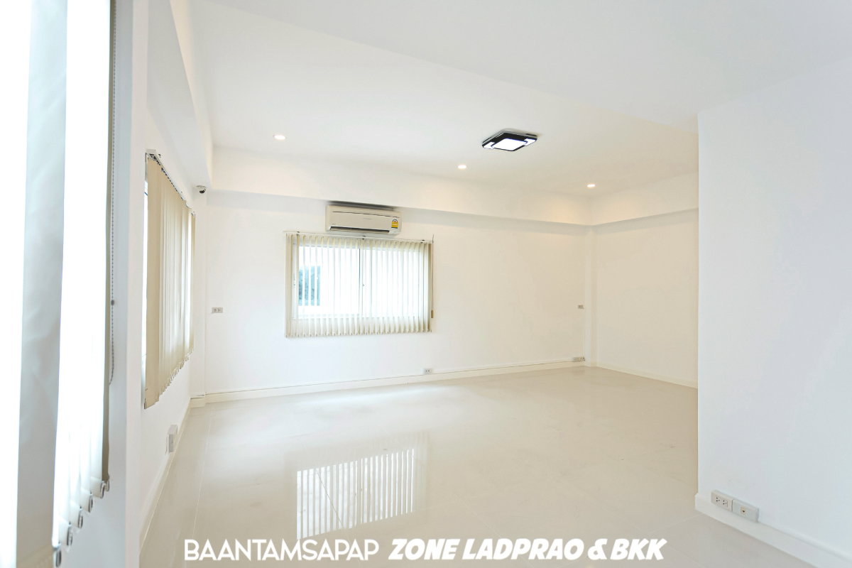 picture Twin Townhome next to the MRT, Ladprao 110 – The Best Value in Town! - 18/26