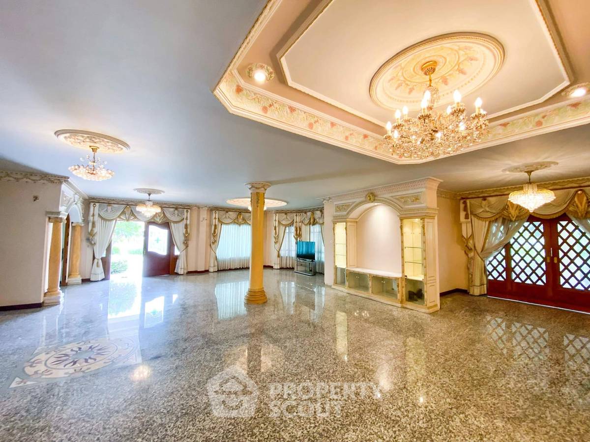 picture 4-BR House at Amarin Palace 1 in Anusawari (ID 984757) - 6/10