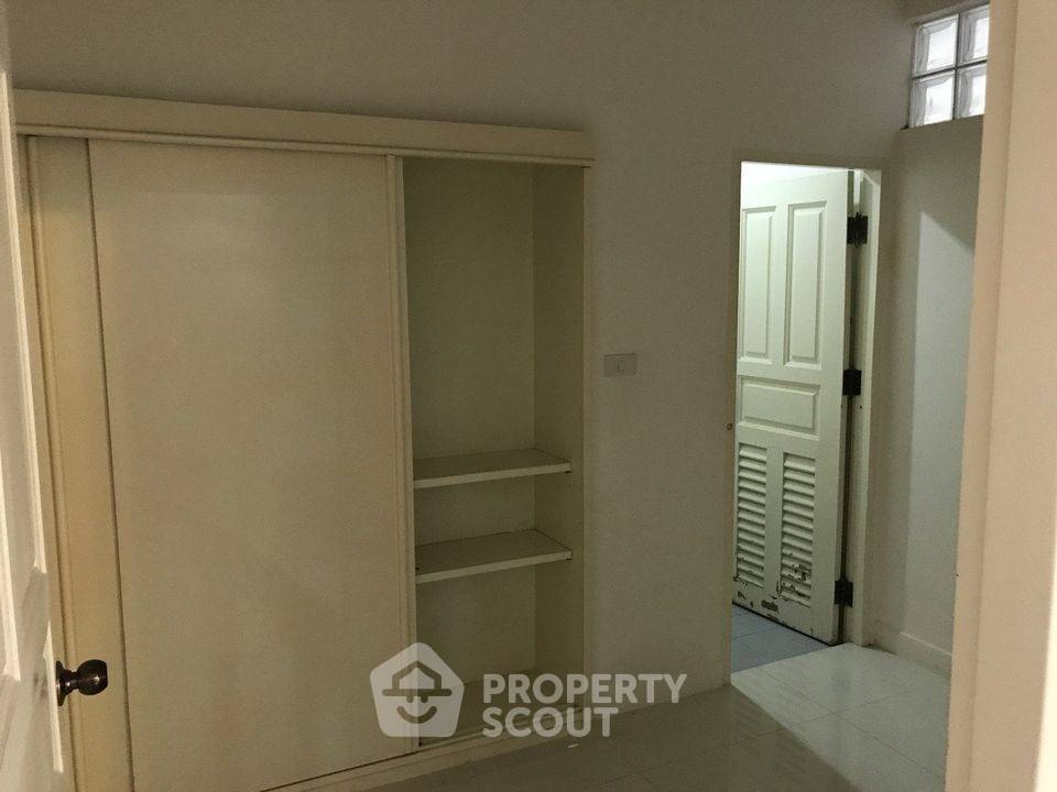 รูป คอนโด 3-ห้องนอน ที่ ธนา ทาวเวอร์ ใกล้ MRT บางยี่ขัน (ID 1586376) - รูปที่ 17/22