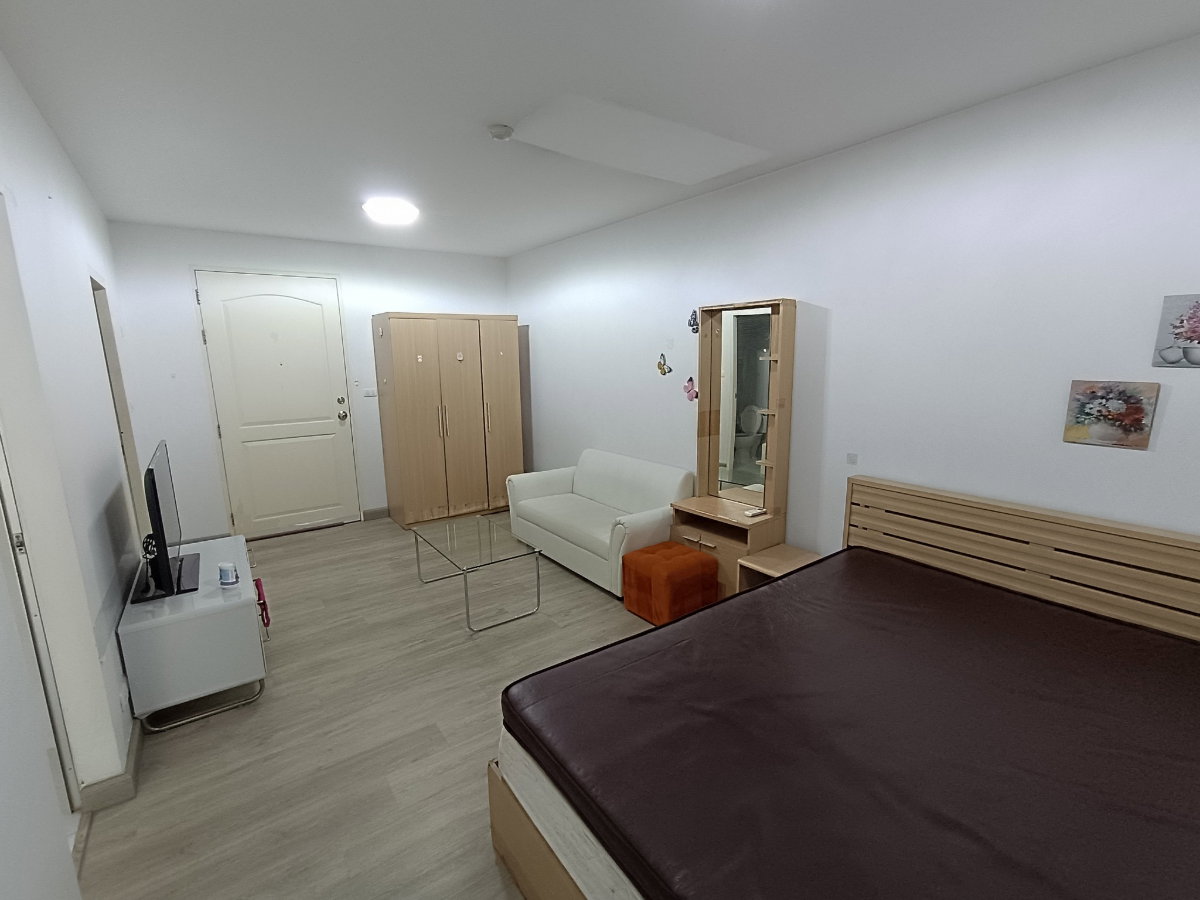 รูป ให้เช่ารายเดือนคอนโด season condo พร้อมเฟอร์ ติดถนนศรีนครินทร์ ติดโลตัสศรีนครินทร์ เดินทางสะดวก - รูปที่ 2/11