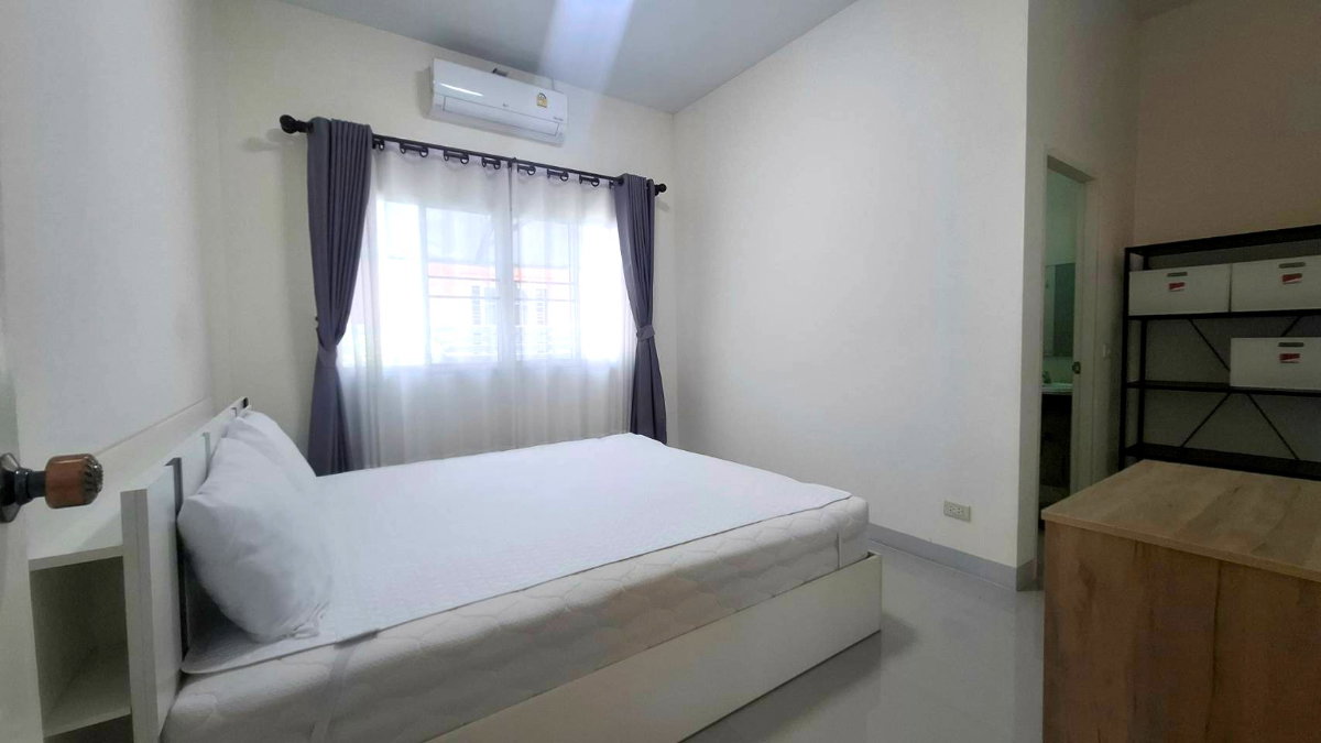 รูป บ้านเดี่ยวสไตล์โมเดิร์น รีโนเวทใหม่ 15,000 บาท/เดือน พร้อมเข้าอยู่ | หางดง เชียงใหม่ (EN below) - รูปที่ 4/20