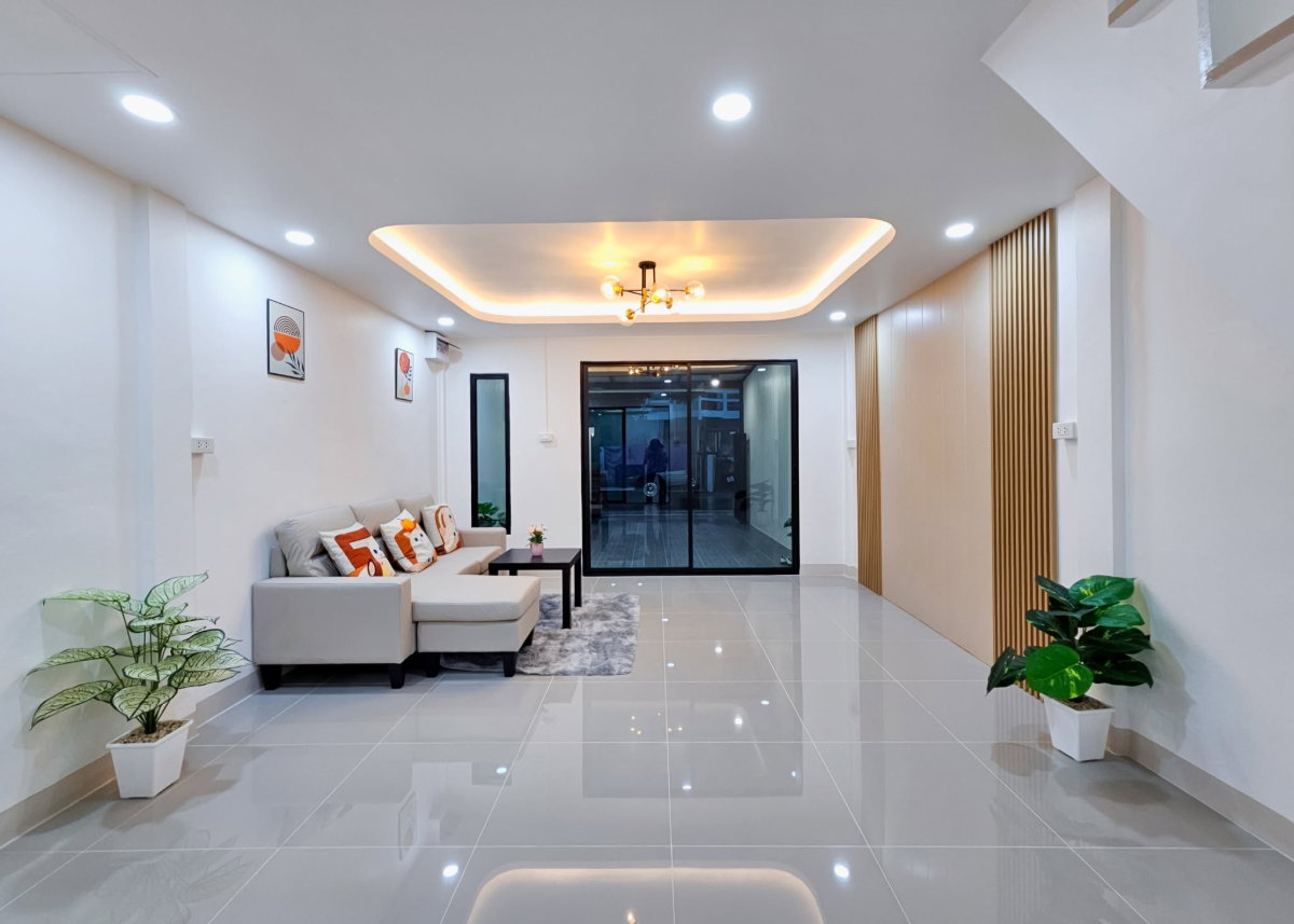 รูป 🔥 ขายด่วน! บ้านสวยรีโนเวทพร้อมอยู่ ทำเลทองใจกลางบางใหญ่ | ม.รัตนาธิเบศร์ (ซอย 11/1) - รูปที่ 3/13