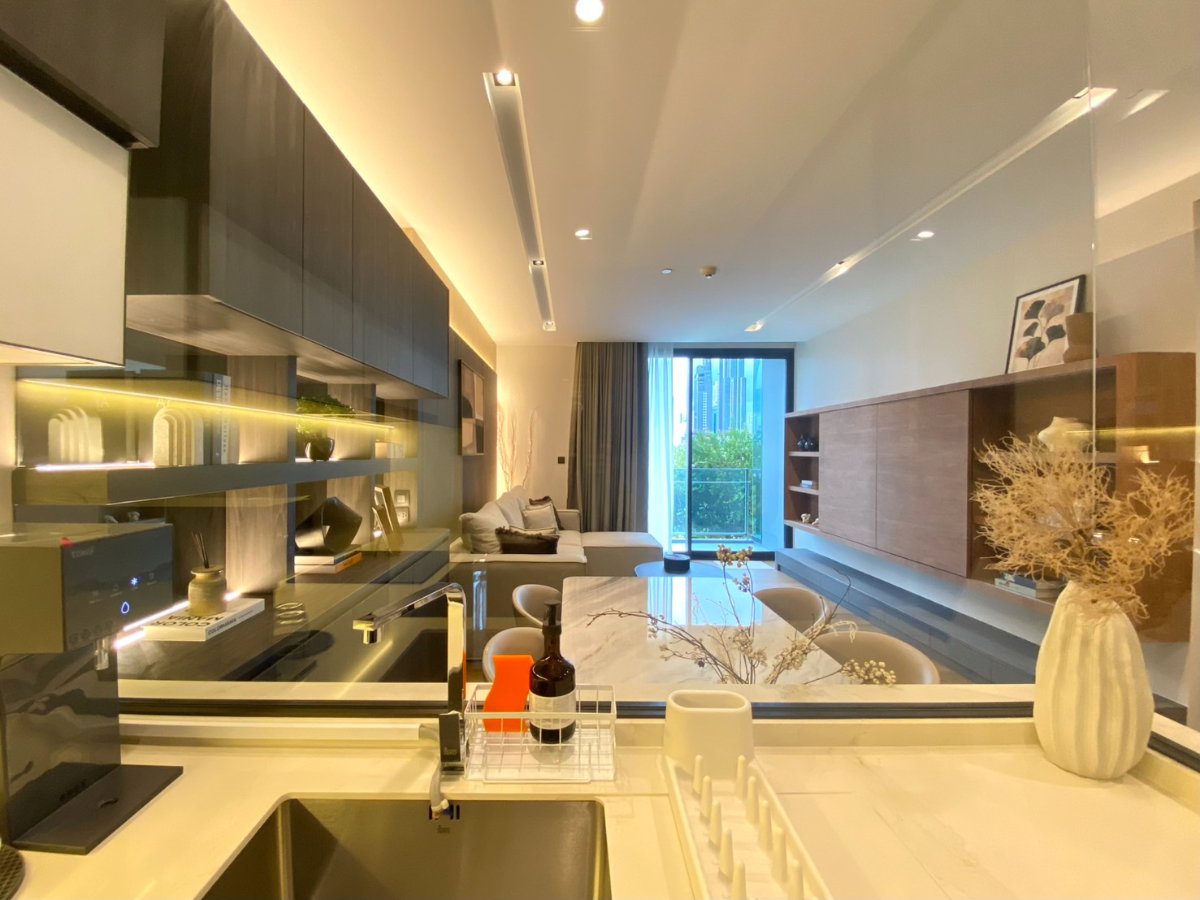 รูป ห้อง Modern Luxury แบบ Fully Furnished ขนาด 79.62 ตรม. 2 ห้องนอน, โครงการ The Room Sukhumvit 38 ใกล้ BTS, ห้องสวยตำแหน่งดีมาก ราคาคุ้มค่ากว่าโครงการ - รูปที่ 11/41
