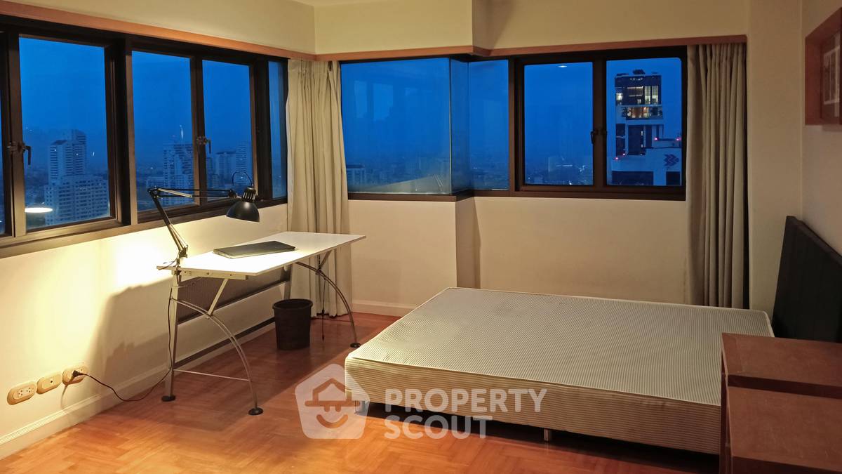 รูป คอนโด 3 ห้องนอน ชั้น 35 Top View Tower Condominium ใกล้ BTS ทองหล่อ 300 เมตร (ID 3365572) - รูปที่ 9/20