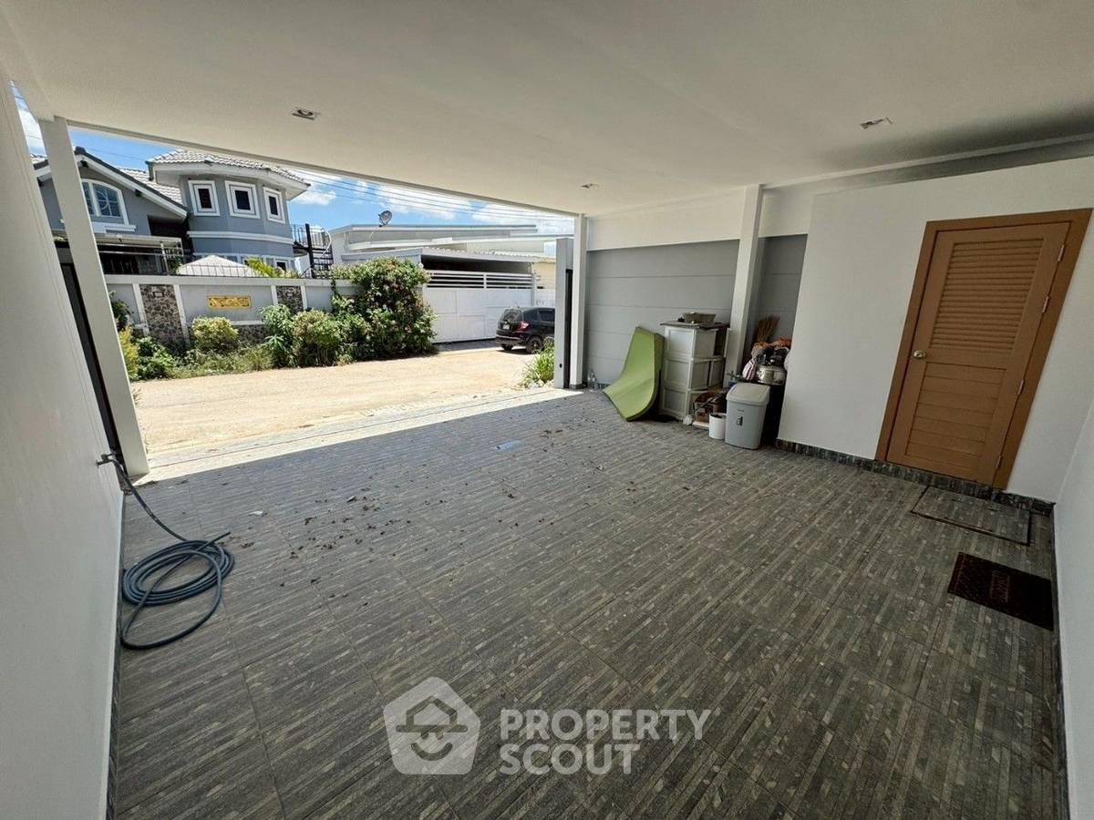 picture 3-BR House at Baan Mae 1 Pool Villa close to Pattaya (ID 2167844) - 3/38