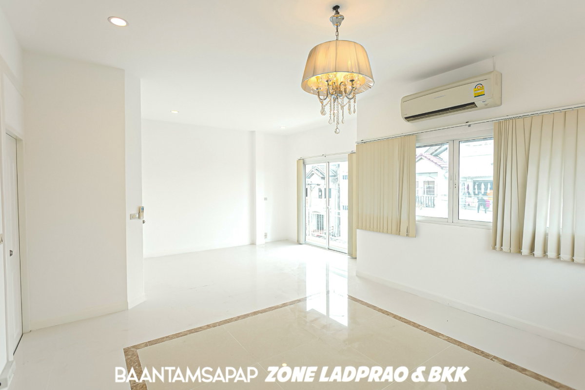 picture Twin Townhome next to the MRT, Ladprao 110 – The Best Value in Town! - 13/26