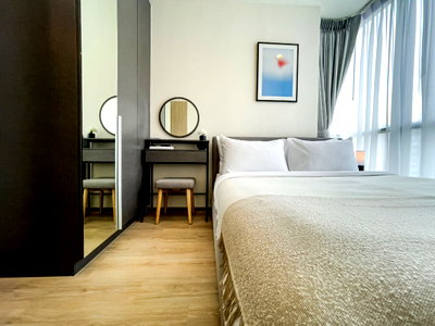 Condos for sale : For Sale Nue District R9 — 2 Bedroom | MRT Rama 9 | Fully Furnished GTN-1051